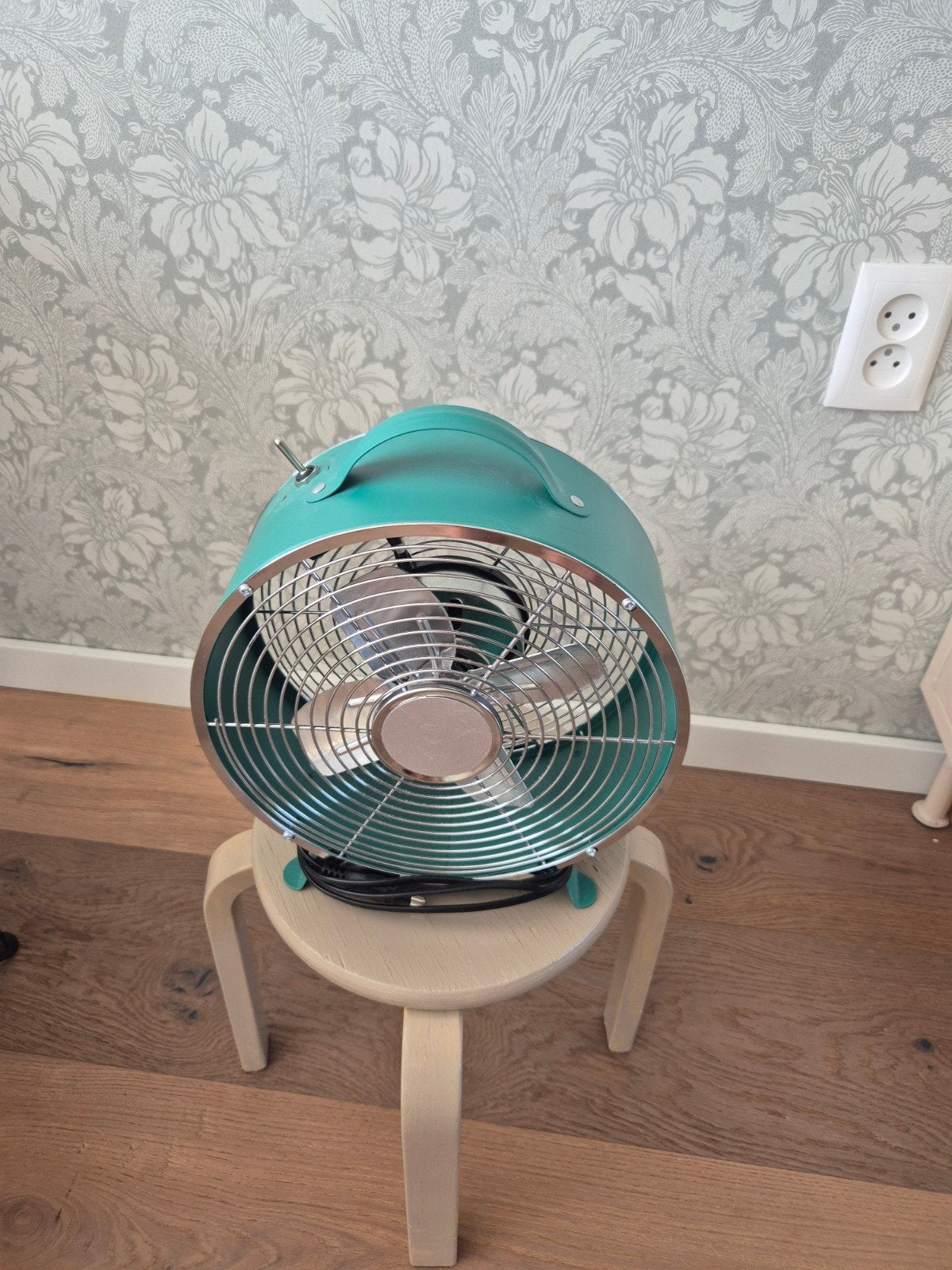 Hema Ventilator - Groen, Compact, Ophalen, Zo goed als nieuw, Tafelventilator