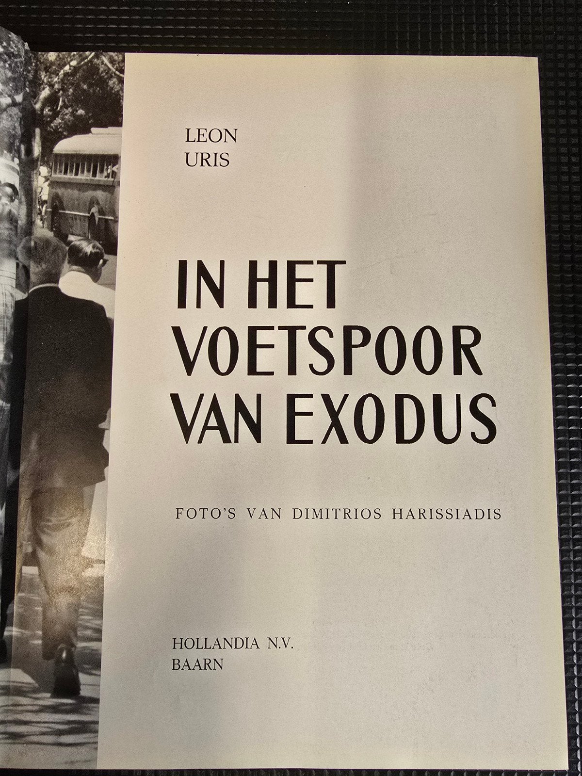In het Voetspoor van Exodus - Leon Uris (1962), Ophalen of Verzenden, Gelezen, Leon Uris