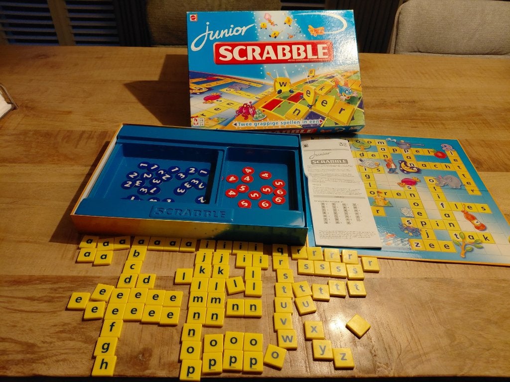 junior scrabble, Ophalen of Verzenden, Zo goed als nieuw