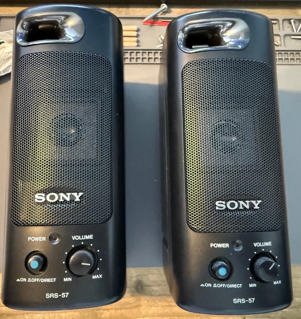Sony SRS-57 desktop/walkman speakers, Audio, Tv en Foto, Walkmans, Discmans en Minidiscspelers, Ophalen of Verzenden