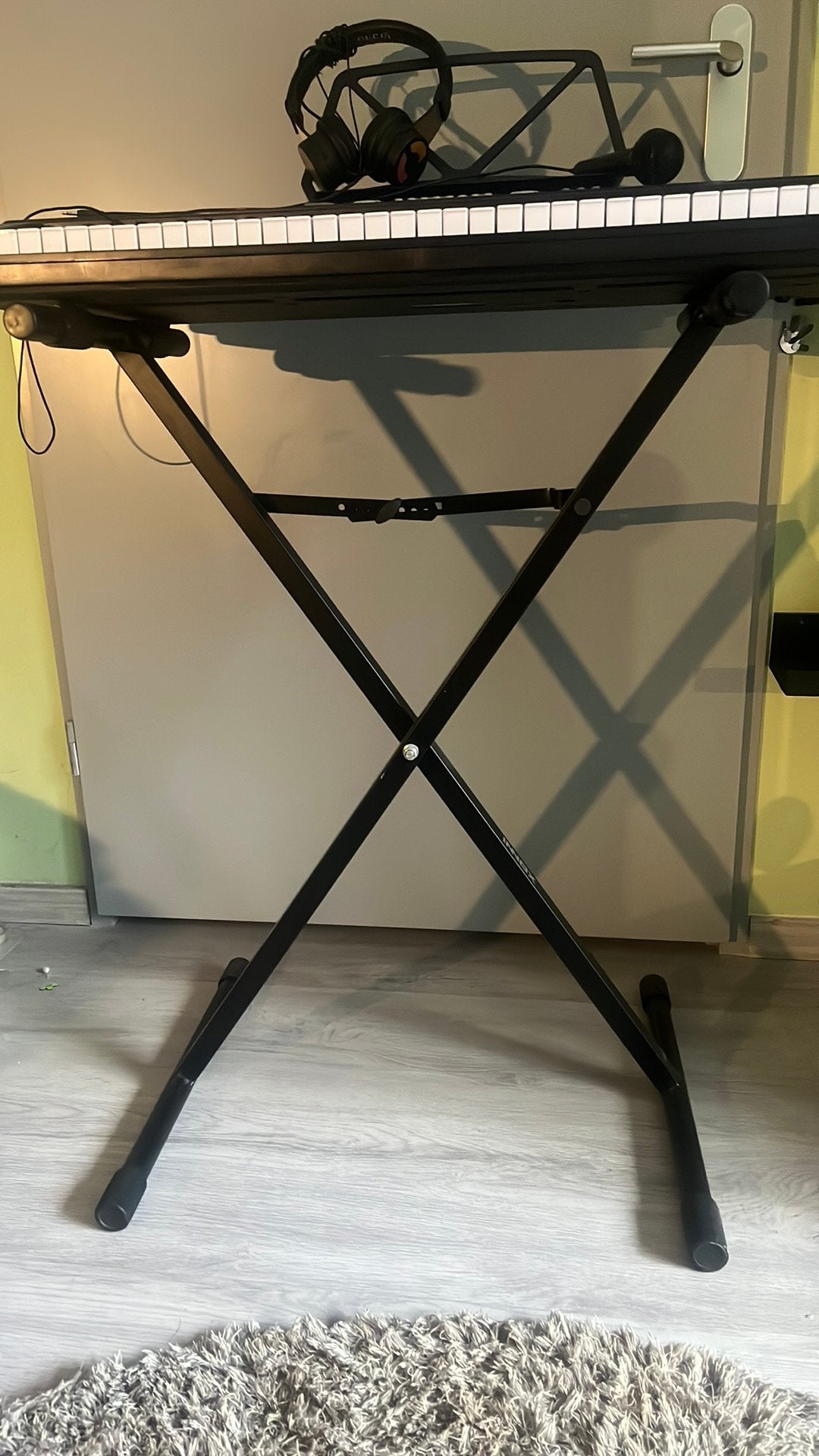 Keybord Fazley met houder, microfoon en koptelefoon, Muziek en Instrumenten, Keyboards, Overige merken, 61 toetsen, Midi-aansluiting