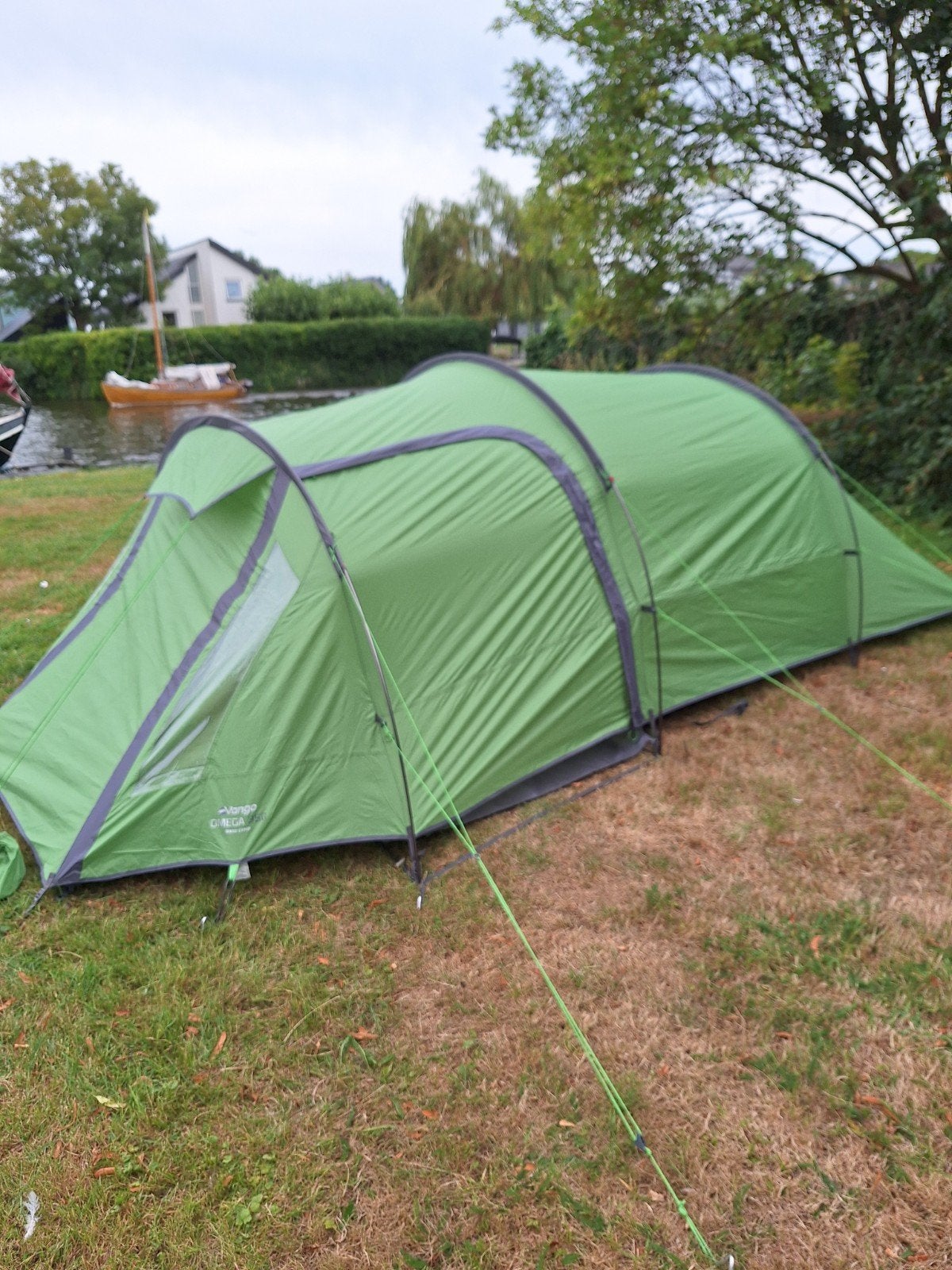 Vango Omega 350 Base Camp Tent - 3-persoons koepeltent, Ophalen of Verzenden, Zo goed als nieuw, Tot en met 3