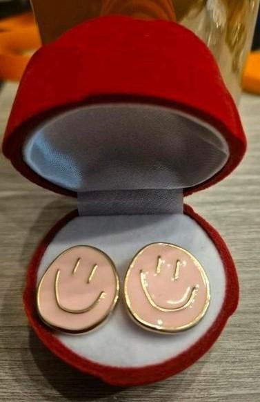 Smiley oorbellen (nieuw), Overige materialen, Nieuw, Ophalen of Verzenden, Roze