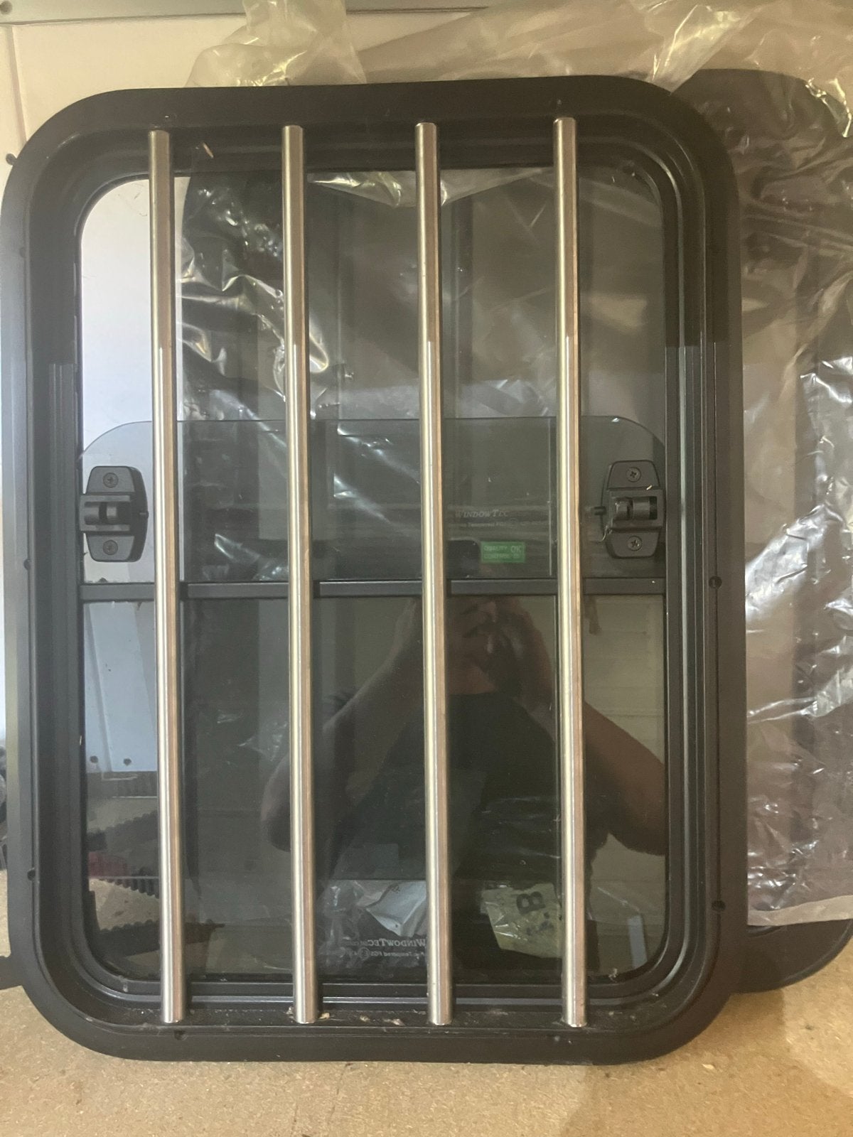 Schuifraam 2 stuks met RVS tralies voor paardenwagen/trailer, Doe-het-zelf en Verbouw, Ophalen, Nieuw, Minder dan 80 cm, Veiligheidsglas