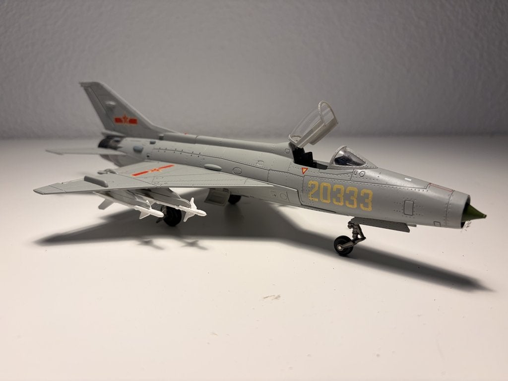J7-G straaljager 1:48 Chinese MiG-21 (Airforce), Overige merken, Ophalen of Verzenden, Zo goed als nieuw, Groter dan 1:72