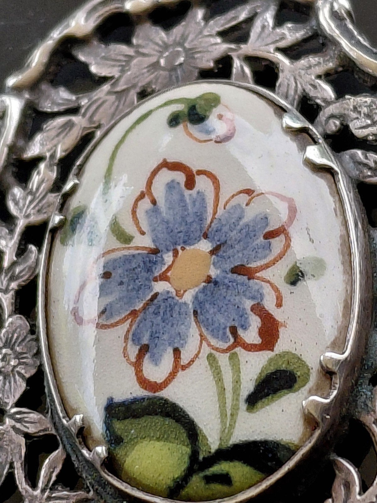 VROE 19 DE EEUWSE ZILVEREN HANGER MET  PLAT.BAK.SCHOONHOVEN, Ophalen of Verzenden, Zilver
