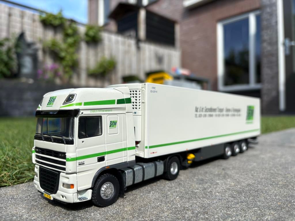 Tekno DAF XF SFM Logistics, Hobby en Vrije tijd, Modelauto's | 1:50, Ophalen of Verzenden, Nieuw, Bus of Vrachtwagen, Tekno