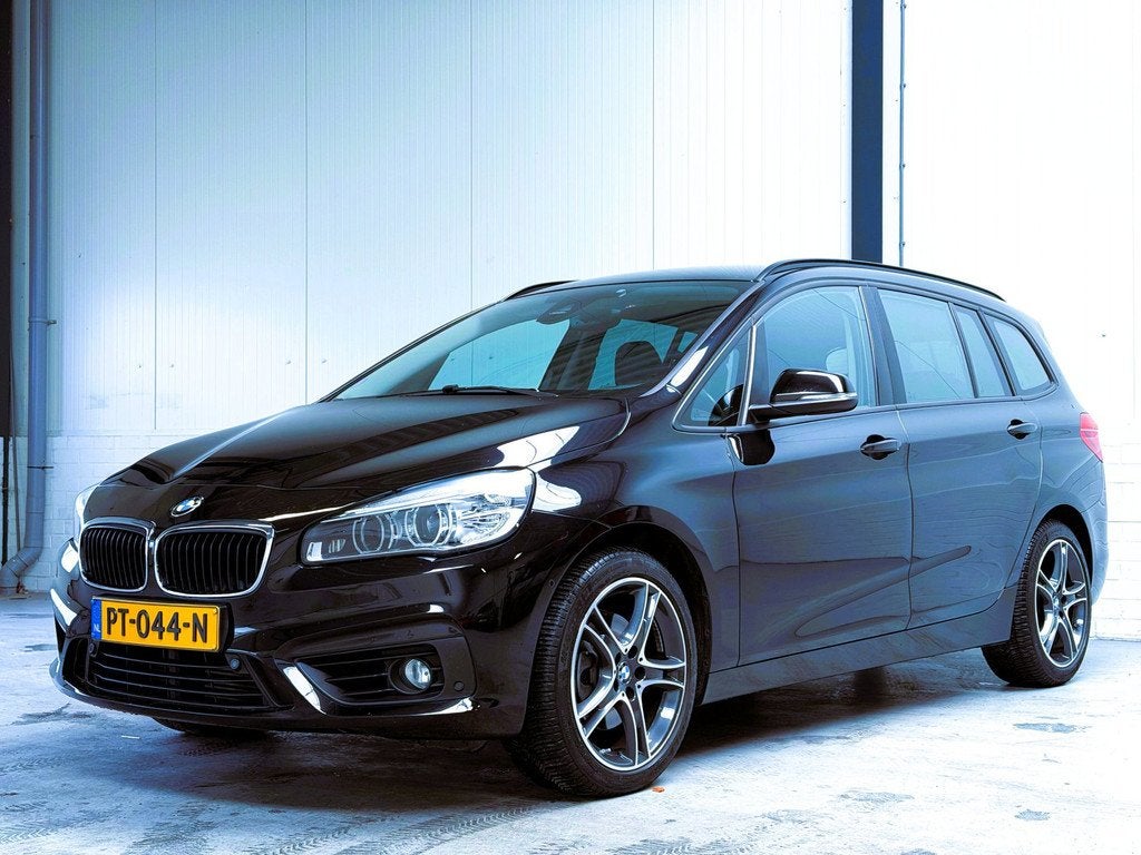 BMW 2-serie Gran Tourer 218i Centennial High Executive, Auto's, BMW, Gebruikt, Euro 6, 2-Serie Gran Tourer, Zwart