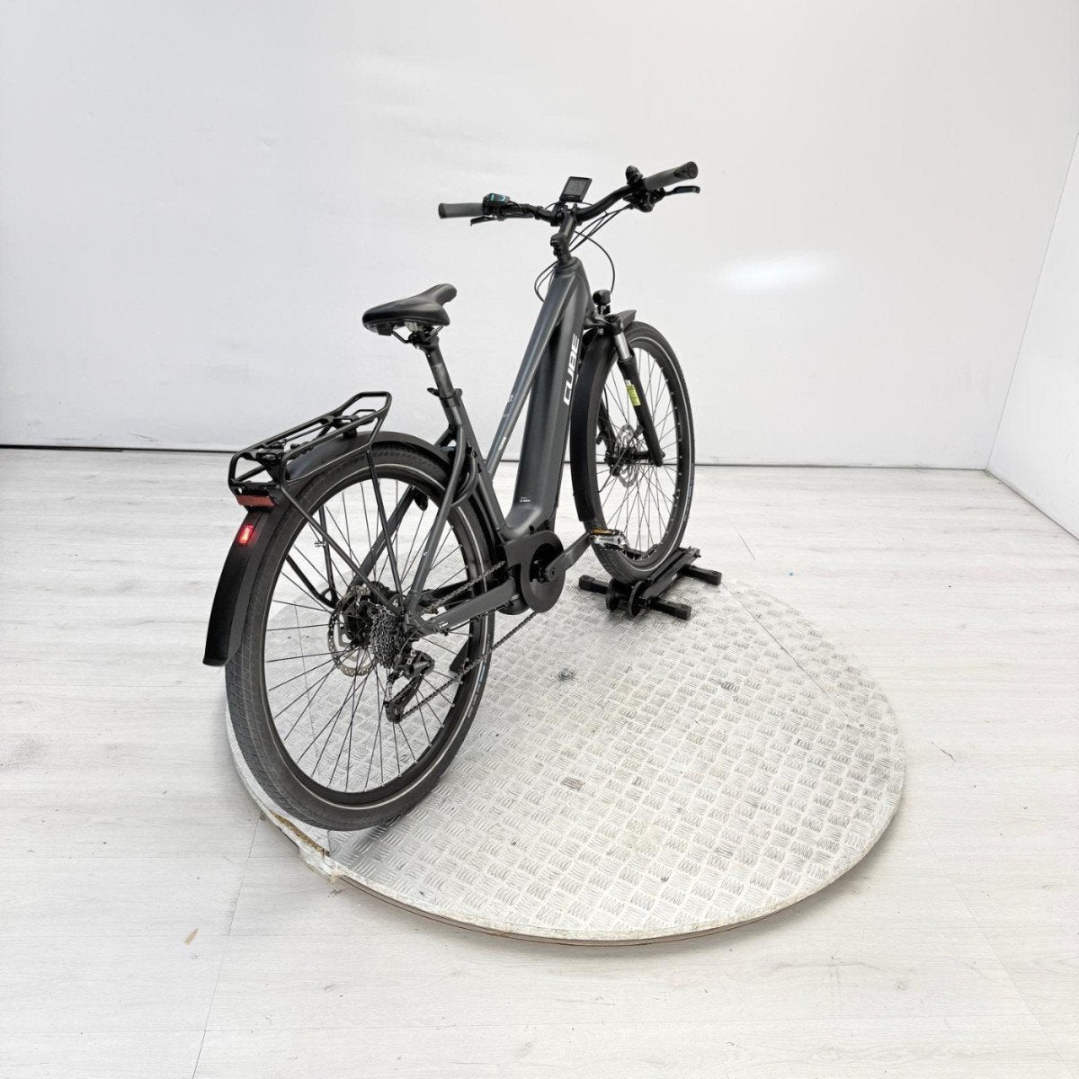 Cube Touring | 7.612 km | 500 Wh Dames grijs 50cm, Fietsen en Brommers, Elektrische fietsen, Ophalen, Gebruikt, -, -