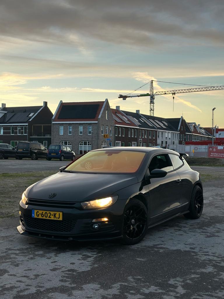 Volkswagen Scirocco 2.0 TFSI 2009 Zwart 200HP, Auto's, 1273 kg, 4 cilinders, 1984 cc, 4 stoelen