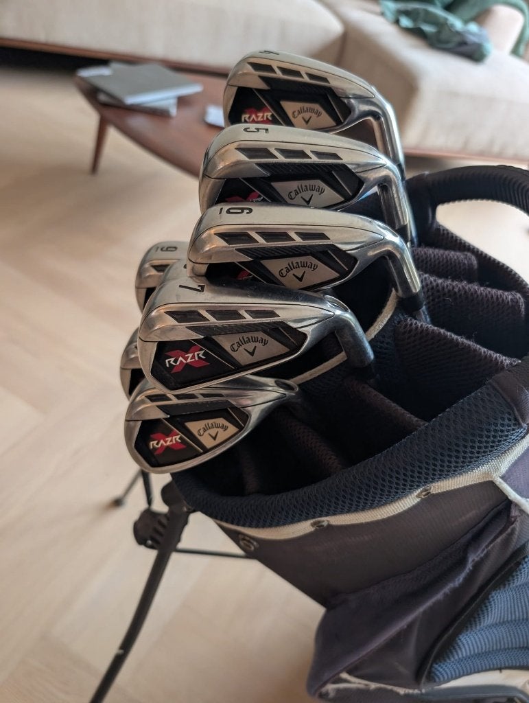 Callaway RAZR X ijzerset 4-SW + Callaway standbag, Sport en Fitness, Golf, Ophalen, Gebruikt, Set, Callaway