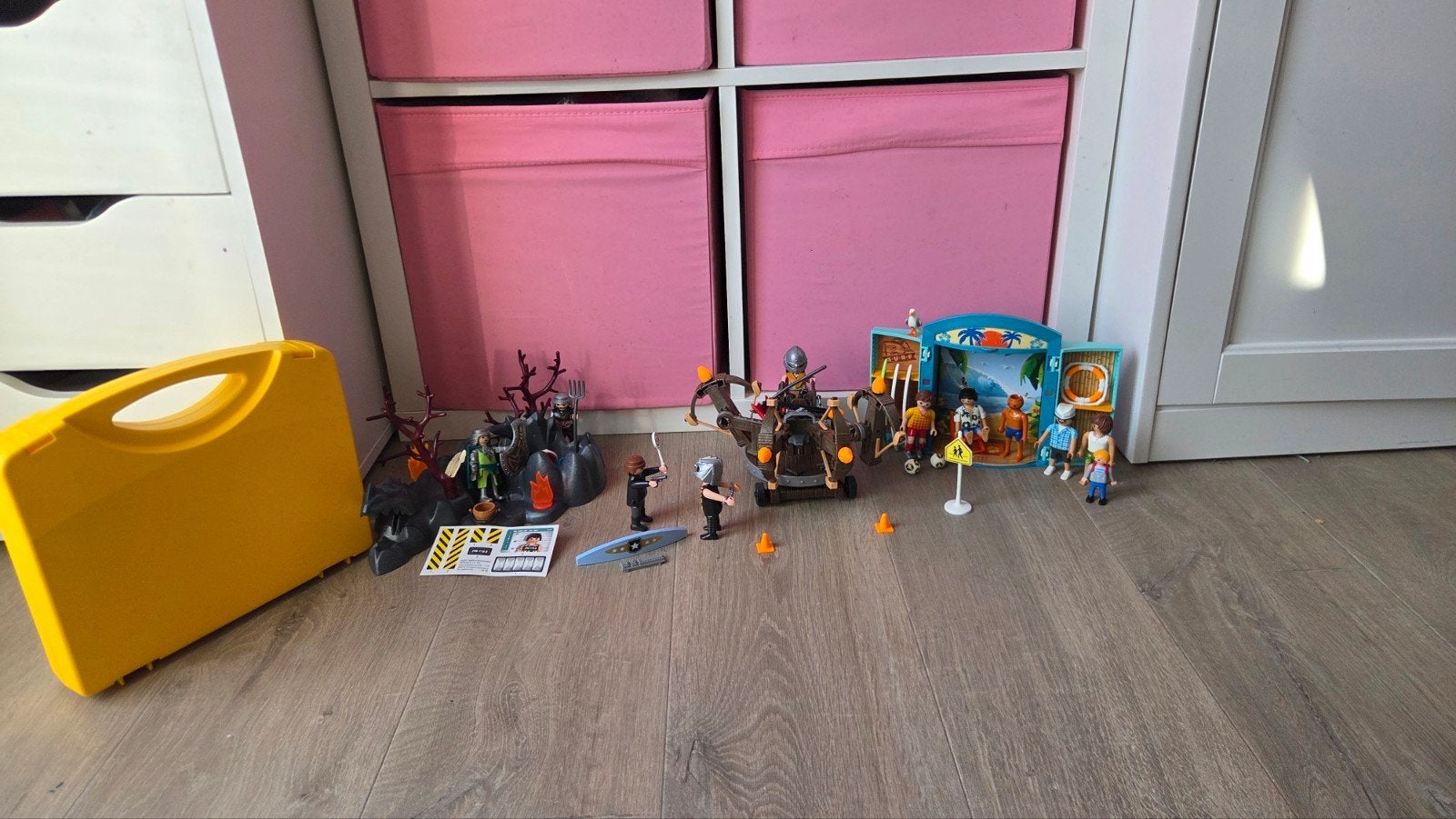 Playmobil set met diverse poppetjes en accessoires, Kinderen en Baby's, Ophalen of Verzenden, Gebruikt, Complete set, Figuren