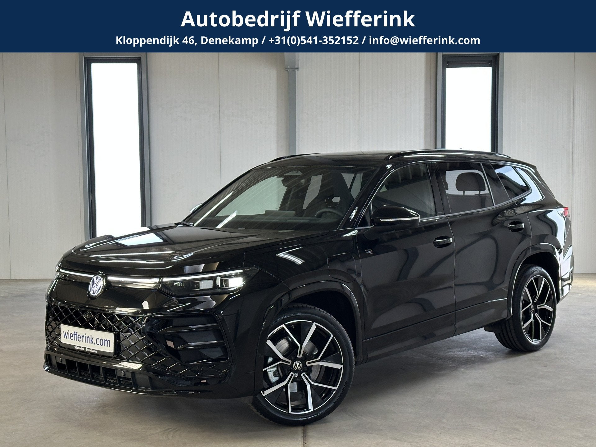 Volkswagen Tayron 1.5 eHybrid R-Line Edition 272pk | Groot s, Auto's, Zwart, 4 cilinders, Leder en Stof, Zwart