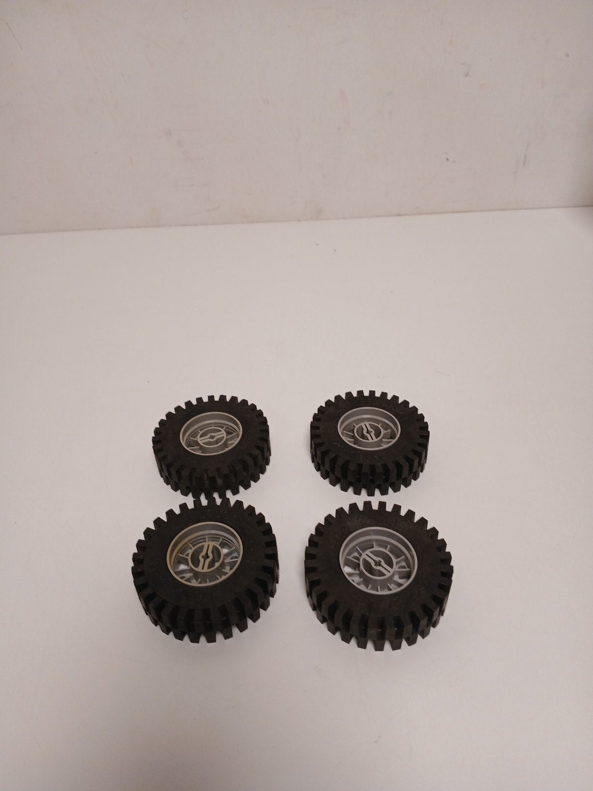 4x lego technic 24x43 wielen met velg, Ophalen of Verzenden