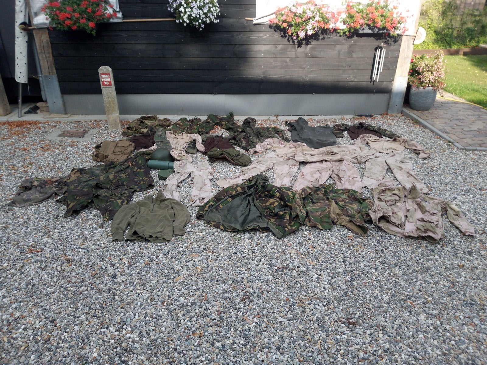 Militair kledingpakket: camouflage uniformen en uitrusting, Ophalen, Landmacht, Nederland, Kleding of Schoenen