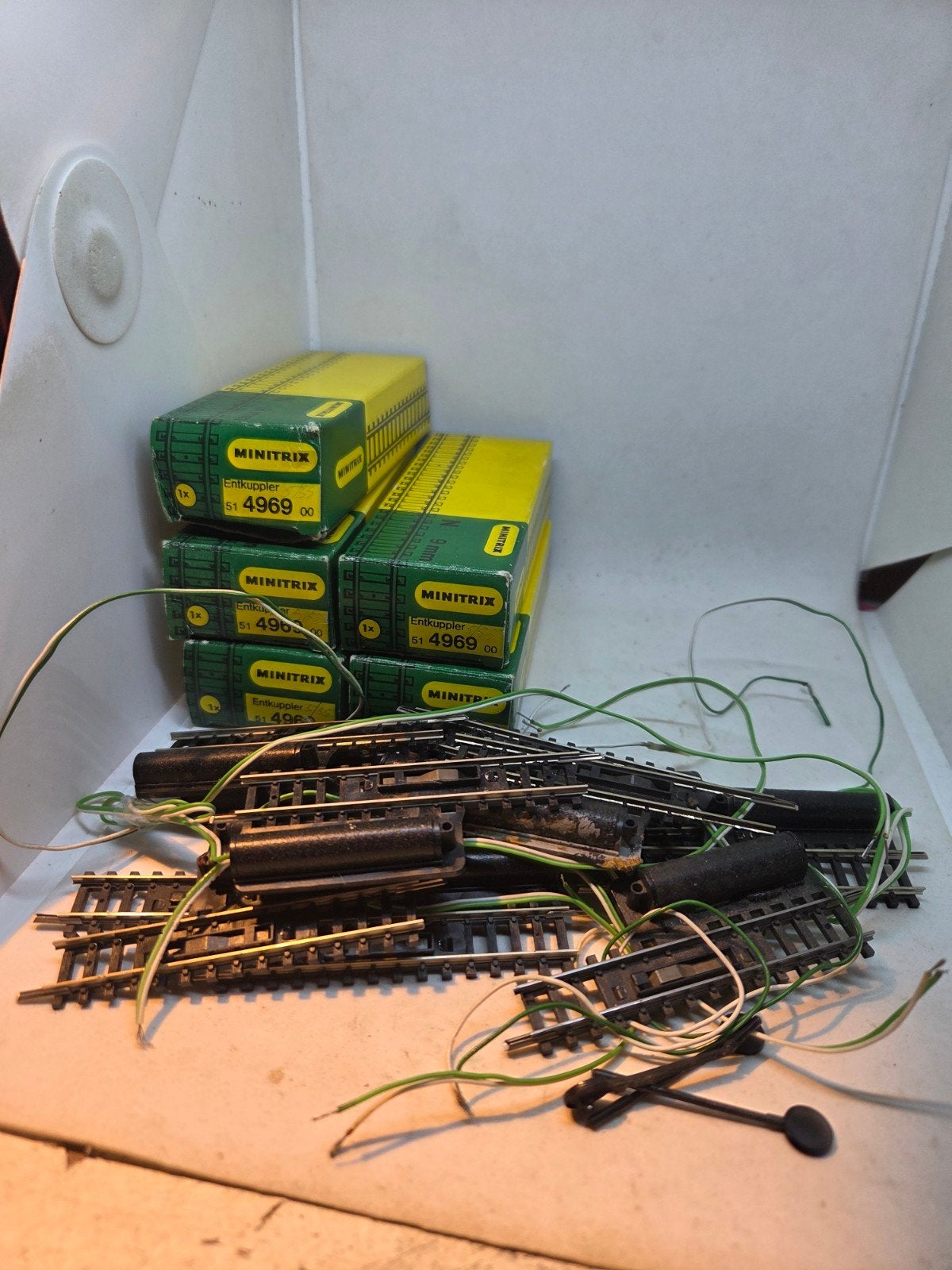 Minitrix 4969 elektrische ontkoppelrails (meerdere stuks), Ophalen of Verzenden