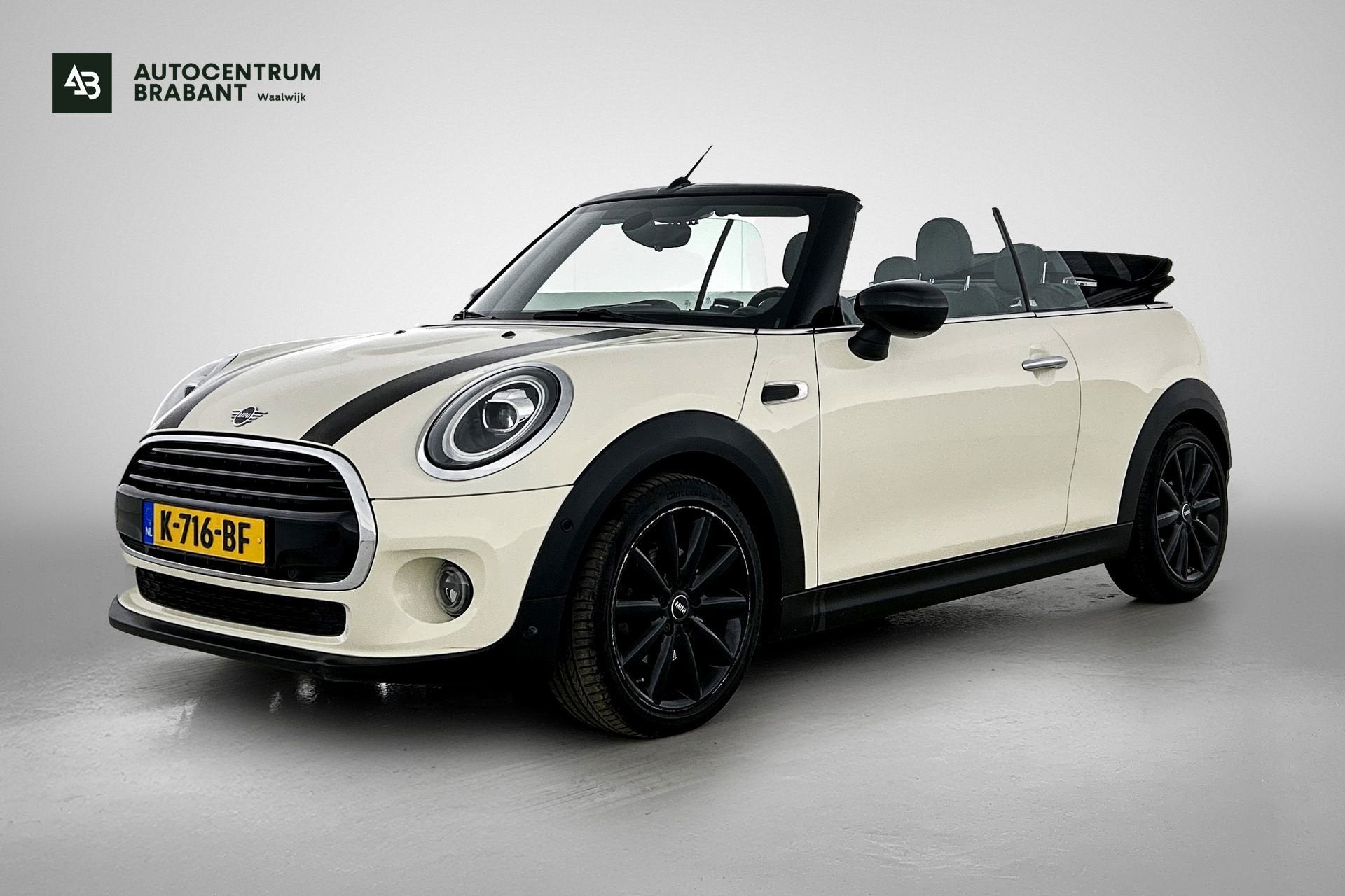 Mini Mini Cabrio 1.5 Cooper Chili Serious Business (Dealer O, Auto's, Mini, 136 pk, Cabriolet, 4 stoelen, Leder en Stof