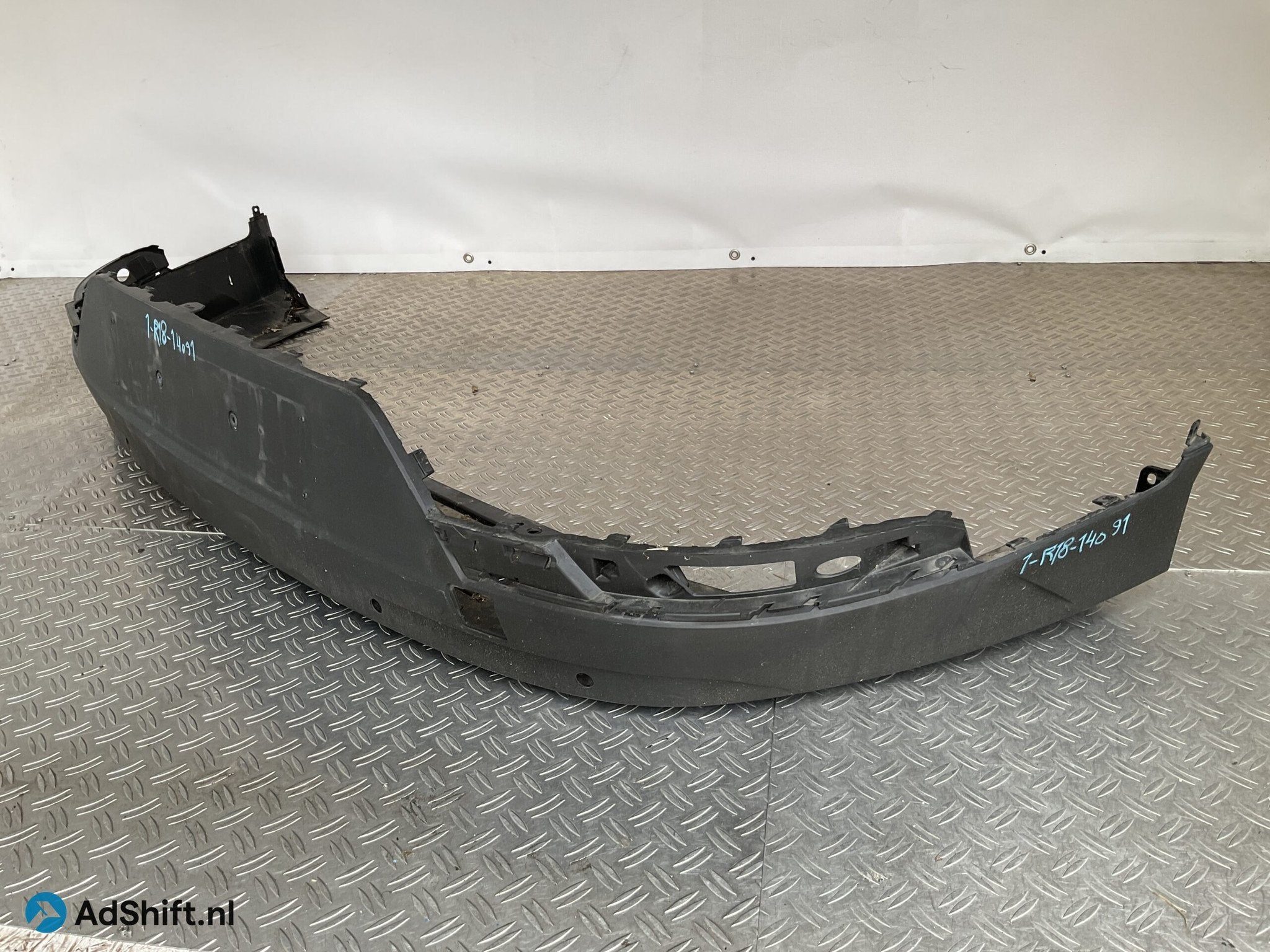 Bumper Volvo Polestar 2 Vilnius 31663981 Achterbumper R8-140, Bumper