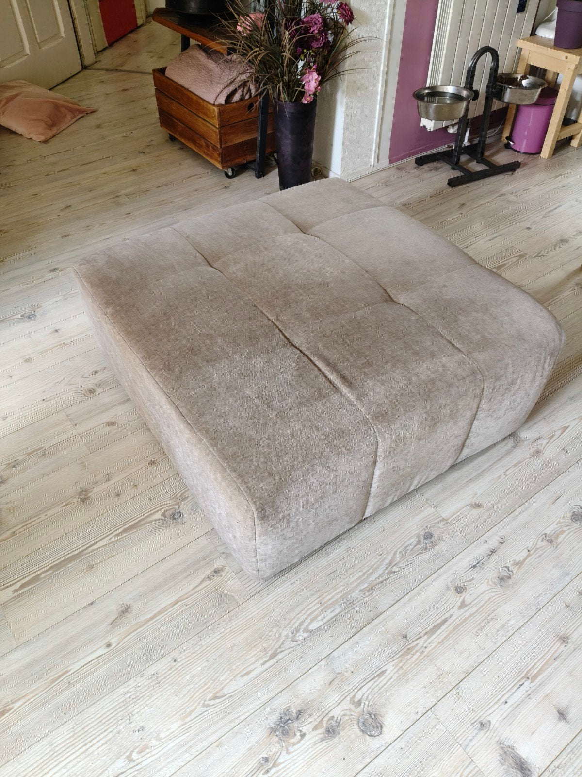Hocker 90 x 90, Vierkant, Zo goed als nieuw, 75 tot 100 cm, 75 tot 100 cm