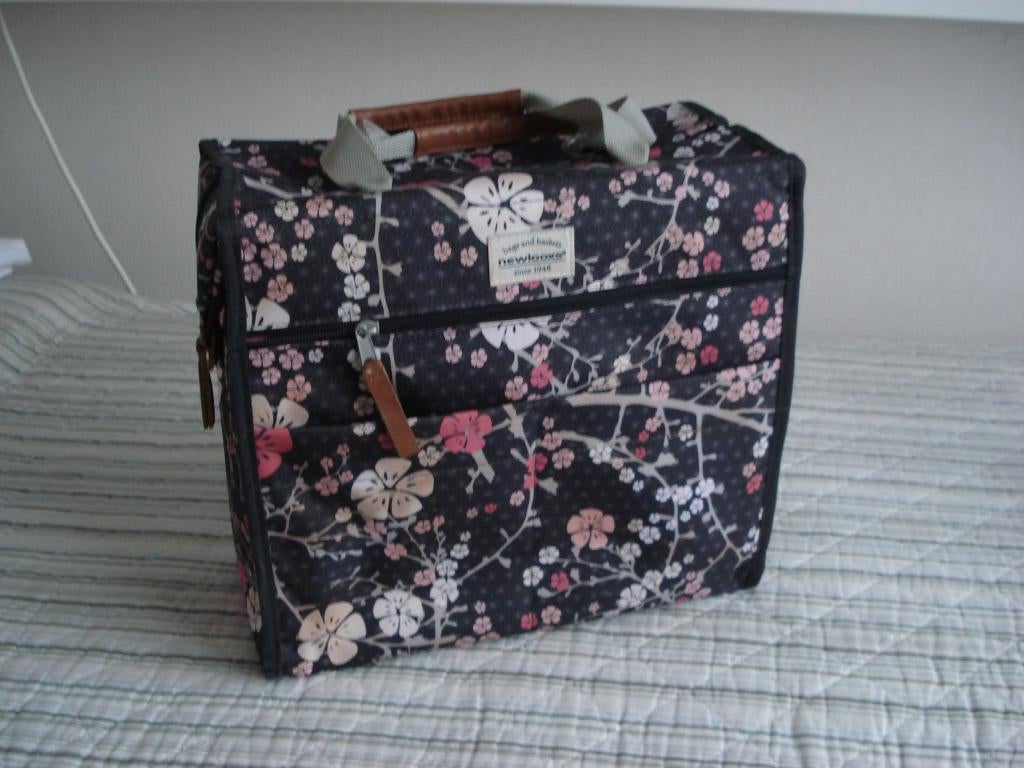 New Looxs enkele fietstas/ pakaftas, Ophalen of Verzenden, Zo goed als nieuw, NEW LOOKS