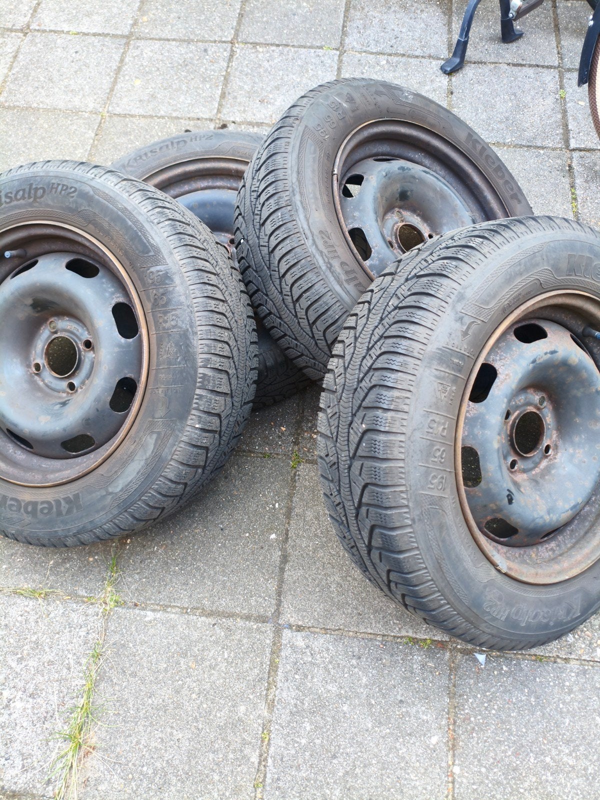 Set winterbanden 195/65 R15 op stalen velg. Steekmaat 4x108, Ophalen, Gebruikt