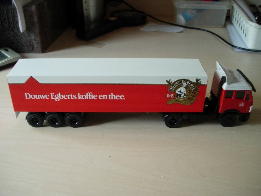 Lion Toys Mercedes (EPS ??) DOUWE EGBERTS, Verzenden, Nieuw, Bus of Vrachtwagen