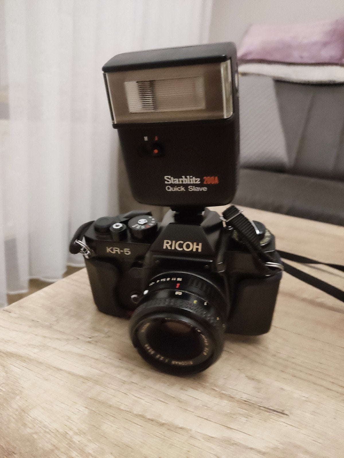 Ricoh KR-5 Analoge Spiegelreflexcamera met Starblitz flitser, Ophalen of Verzenden, Gebruikt, Spiegelreflex, Overige Merken
