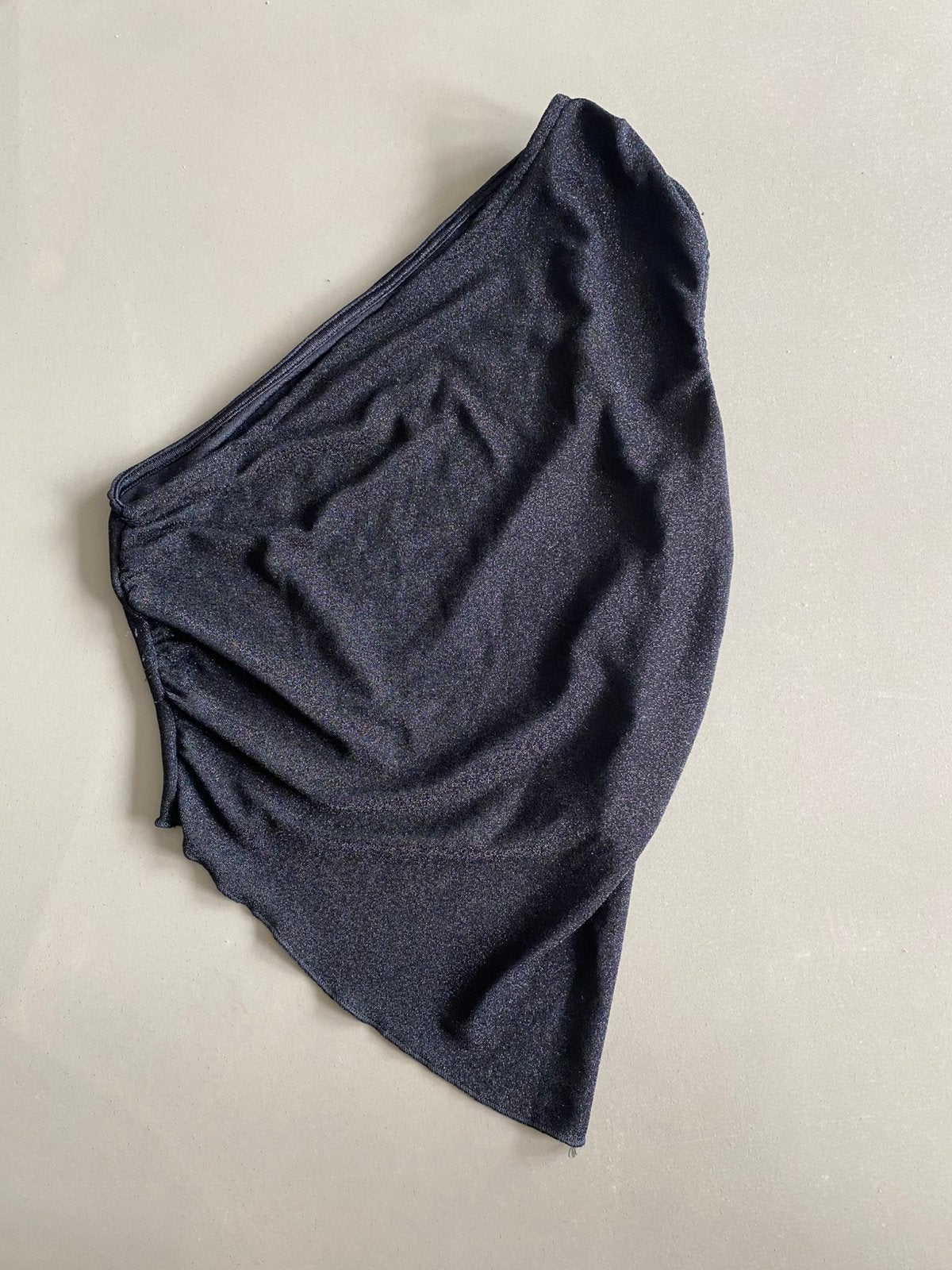 One shoulder glitter top maat XS, nieuw, Zwart, Nieuw, Ophalen of Verzenden, Zonder mouw