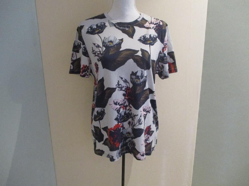 Ted Baker top maat 42 (made in Portugal), Kleding | Dames, Tops, Zo goed als nieuw, Maat 42/44 (L), Overige kleuren, Korte mouw