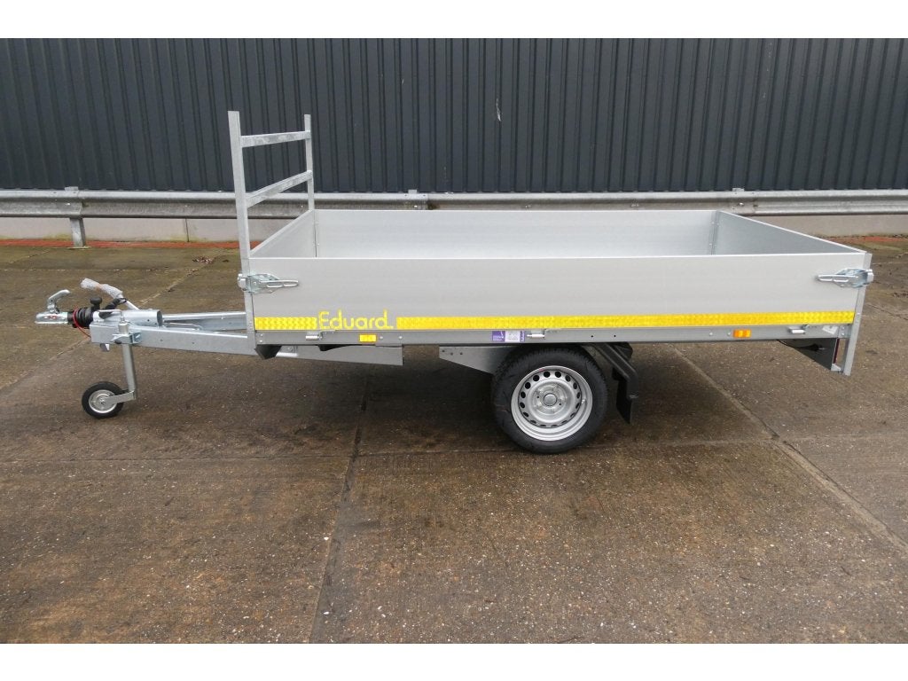 Bij Eemsned een Eduard Plateauwagen afm 250 x 145, Nieuw
