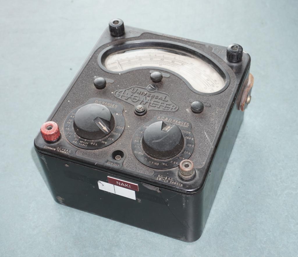 AVO universeelmeter, Doe-het-zelf en Verbouw, Meetapparatuur, Verzenden, Gebruikt, Elektriciteit