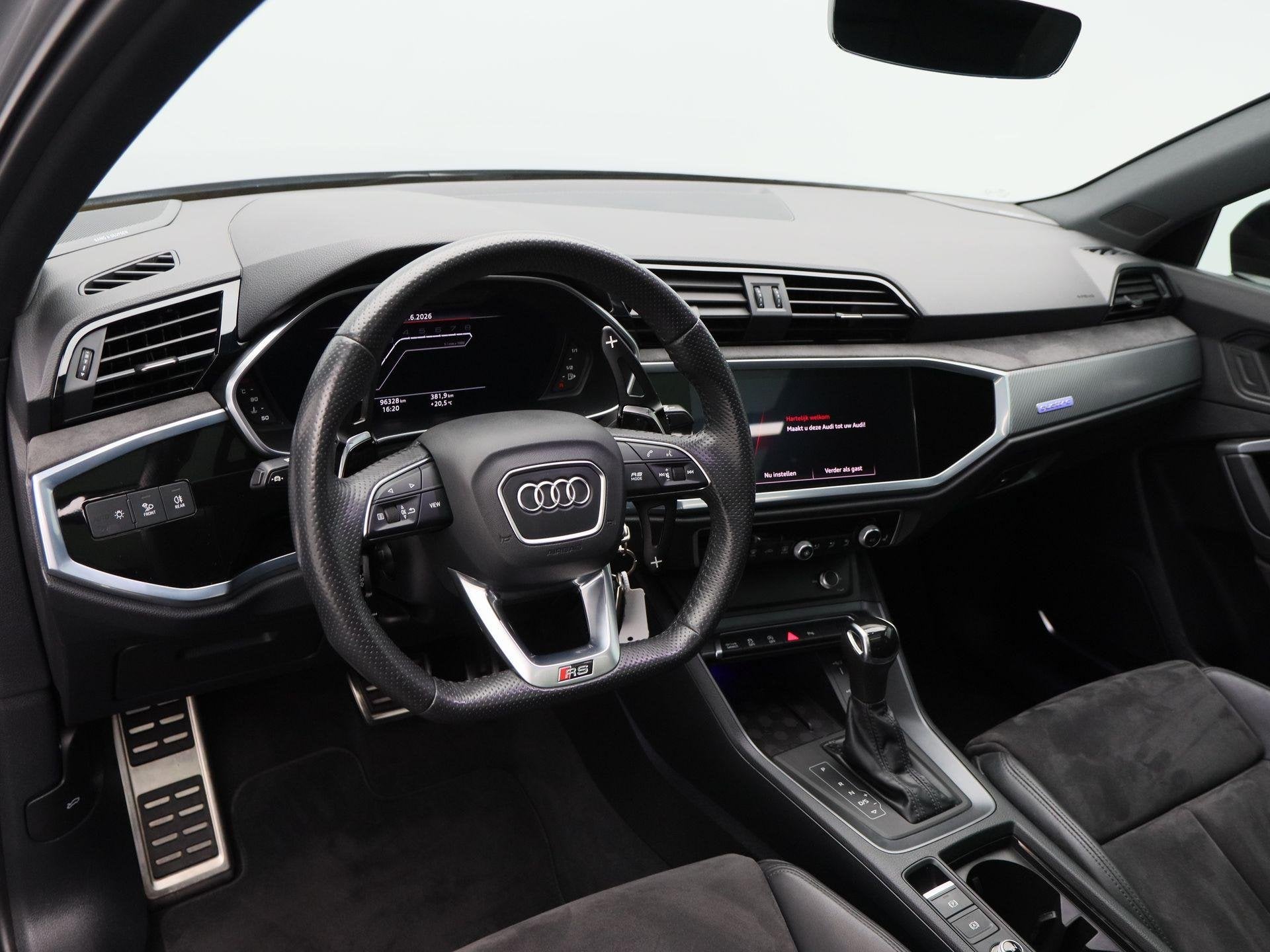 Audi RS Q3 TFSi 400 Pk Automaat | Stoelverwarming | Camera |, Auto's, Audi, Automaat, Gebruikt, Automatische klimaatregeling, 10 km/l