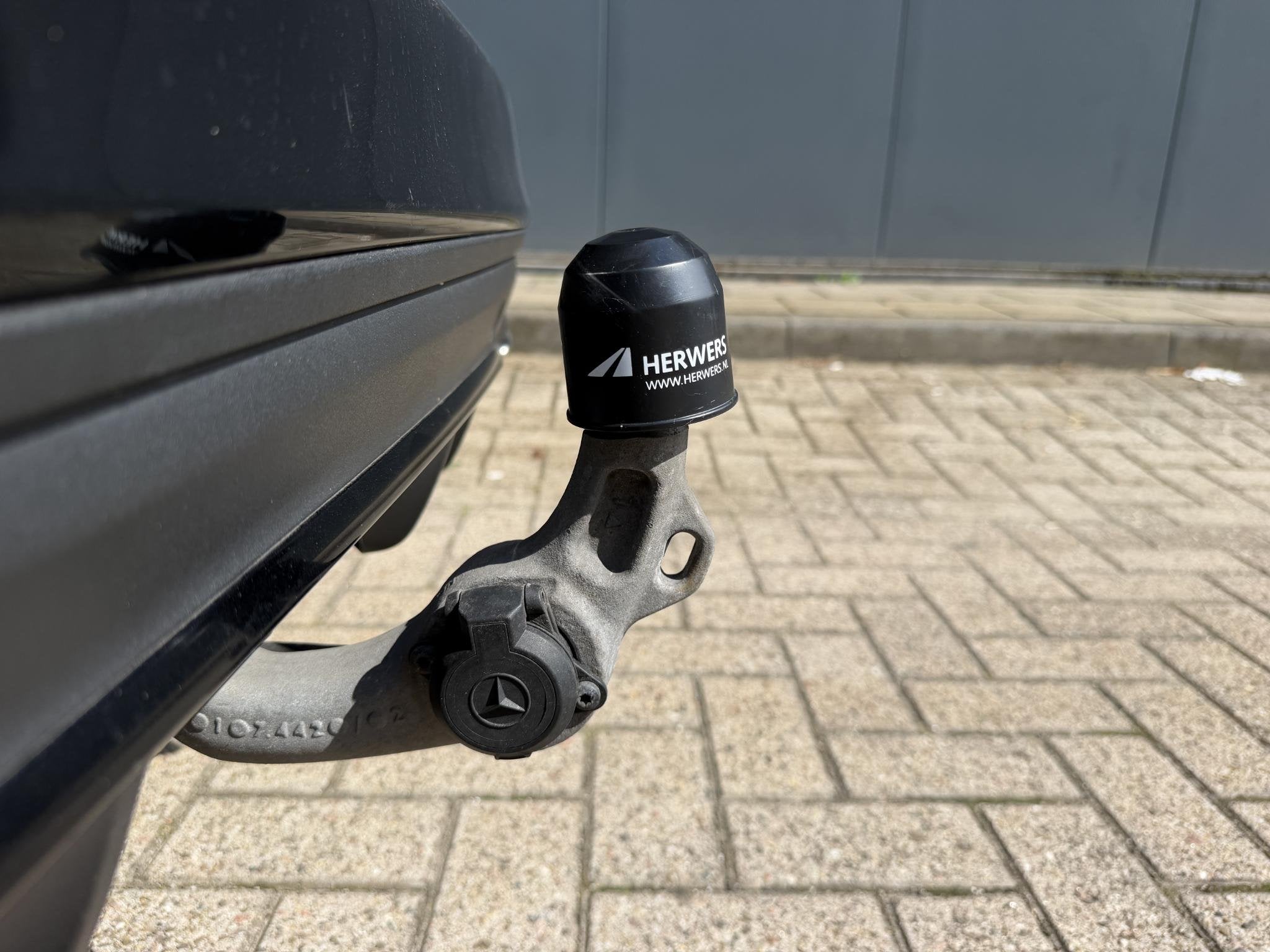 Mercedes-Benz C-klasse Estate 200 Premium Plus Pack / Elektr, Automaat, 4 cilinders, 1465 kg, Zwart