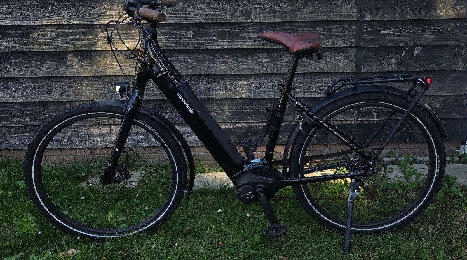 Cannondale Adventure Neo 3.1 Dames E-bike Bosch Middenmotor, Fietsen en Brommers, Elektrische fietsen, 59 cm of meer, Ophalen