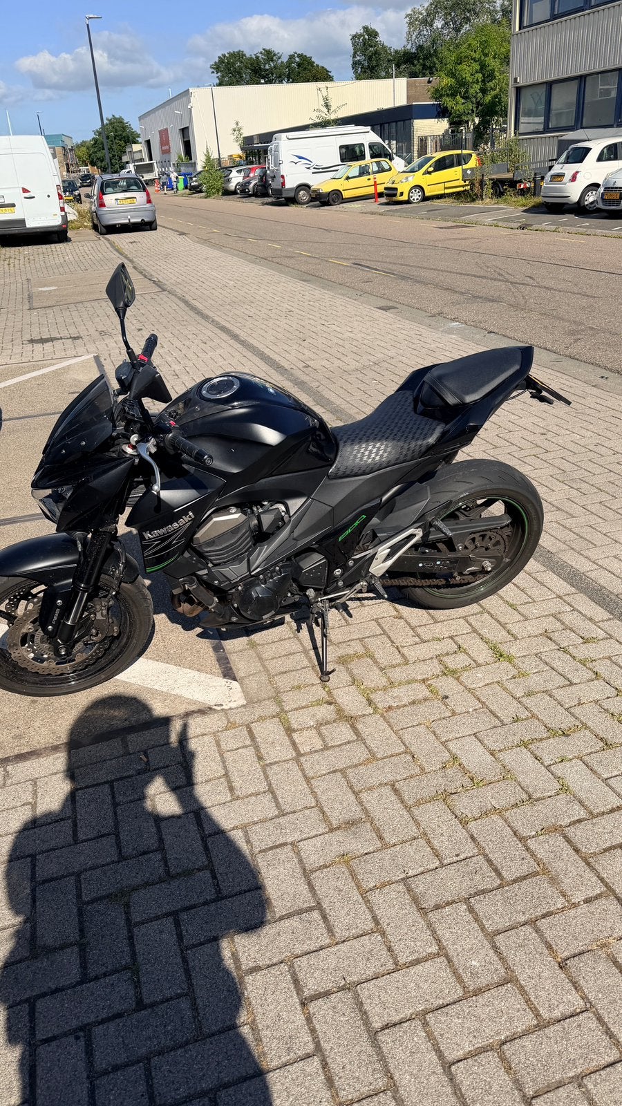KOOPJE - Kawasaki Z800 - Naked Bike met Akrapovic uitlaat, 4 cilinders, Motorrijbewijs A, Gebruikt, Particulier