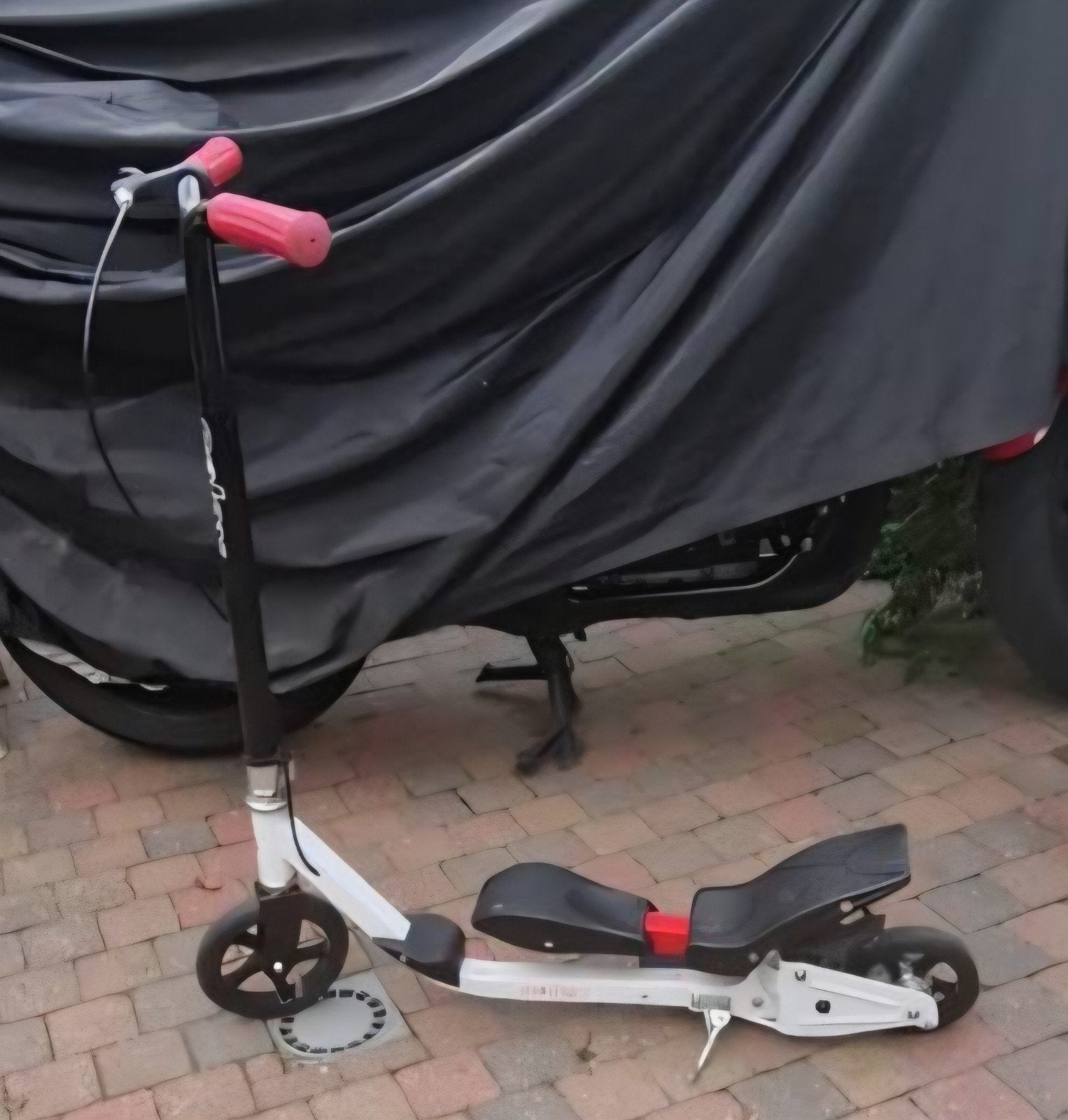 Stoere witte Space Scooter / Pedaalstep, Fietsen en Brommers, Ophalen