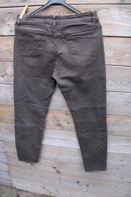 Broek bruin Closed mt 30 (38/40) Vaste prijs, Maat 38/40 (M), Bruin, Closed, Ophalen of Verzenden