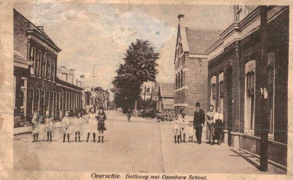 Overschie: Delftweg met Openbare School -ROTTERDAM, Ophalen of Verzenden, Voor 1920, Gelopen, Zuid-Holland