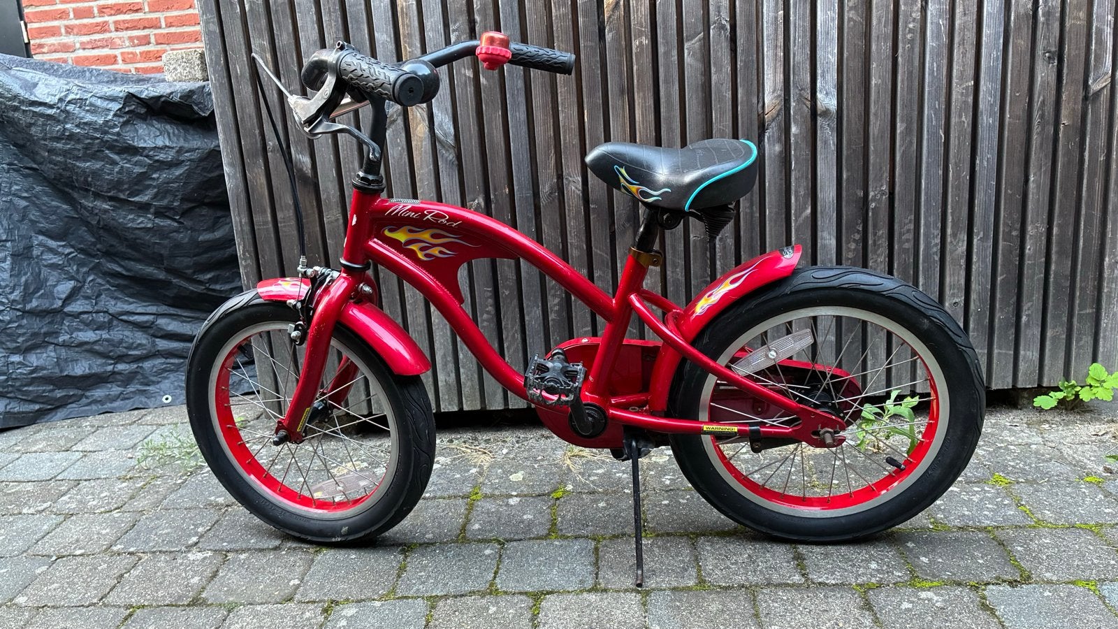 Electra Mini Rod Kinderfiets - brandweer Rood met vlammen, Fietsen en Brommers, Fietsen | Kinderfietsjes, Ophalen, Gebruikt, Terugtraprem