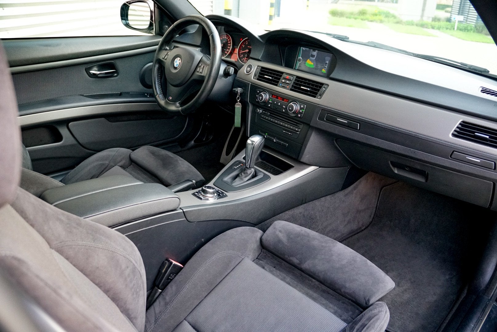 BMW 3-Serie 335I Coupé Xdrive M-Sport LCI | Schuifdak | HK, Automaat, 1800 kg, 1595 kg, 4 stoelen