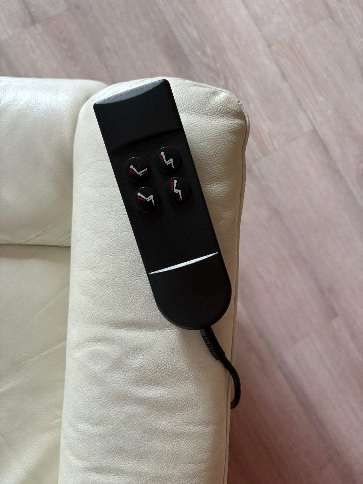 Comfortabele elektrische relaxfauteuil - wit leer, Ophalen, Gebruikt, 100 tot 125 cm, Leer