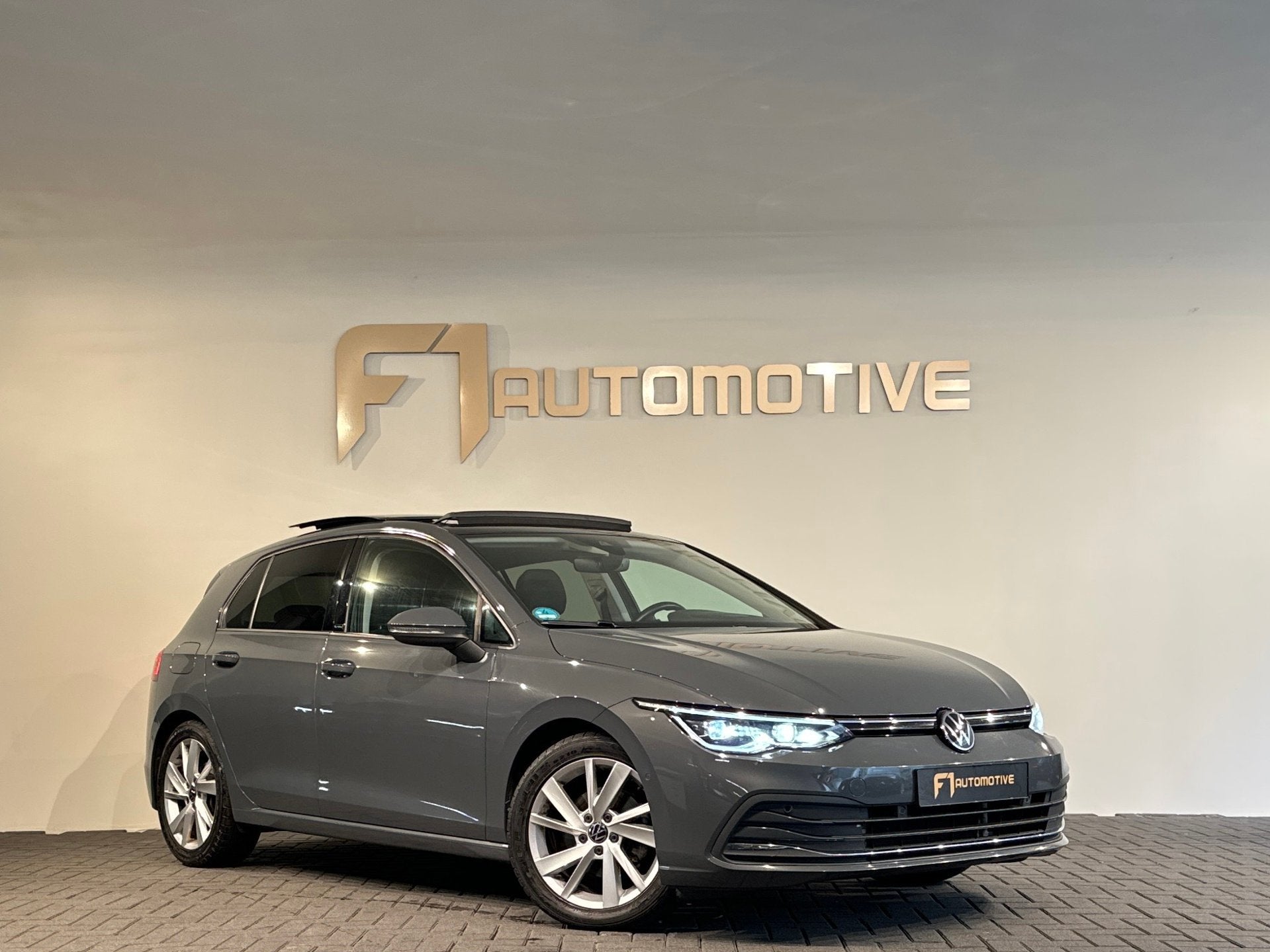 Volkswagen GOLF 2.0 TDI R-Line Pano|Camera|Stoelverwarming|S, Auto's, Volkswagen, Gebruikt, 4 cilinders, 150 pk, Bedrijf