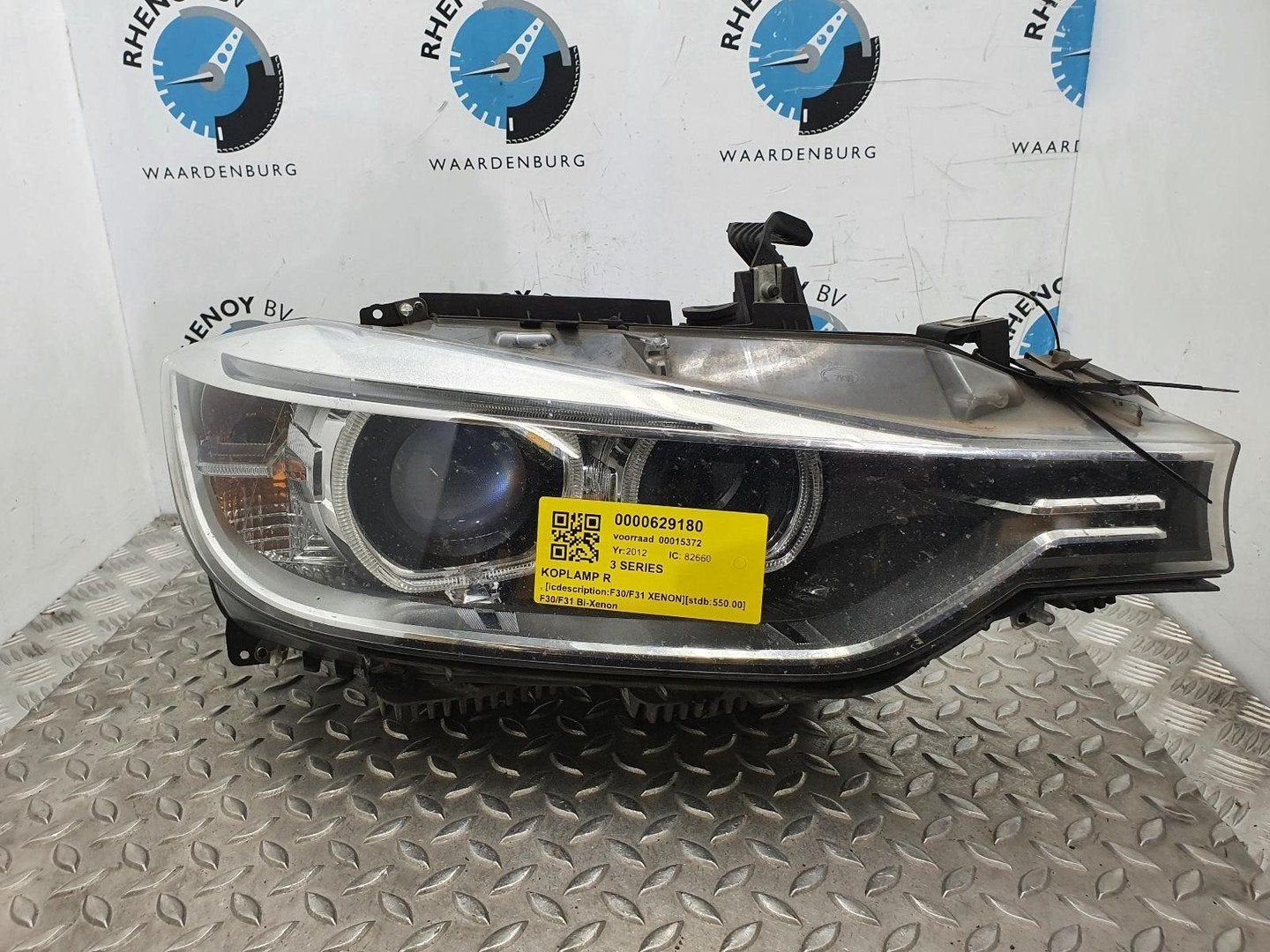 BMW 3 SERIES 320i High Executive  KOPLAMP R 2012, Ophalen of Verzenden, Gebruikt, Stiba lid