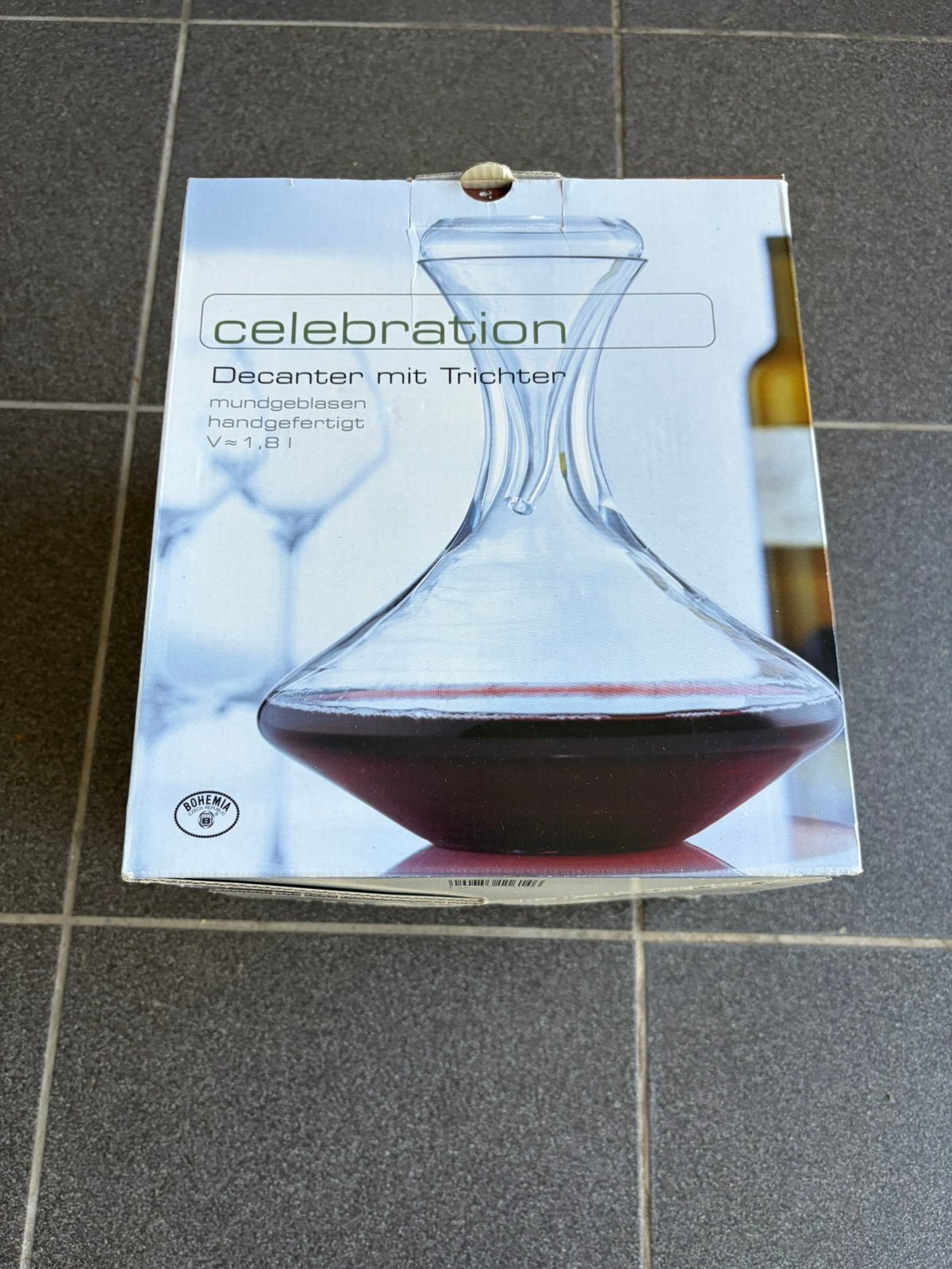 Bohemia Celebration glazen wijnkaraf 1,8 liter in doos, Ophalen, Zo goed als nieuw, Overige typen