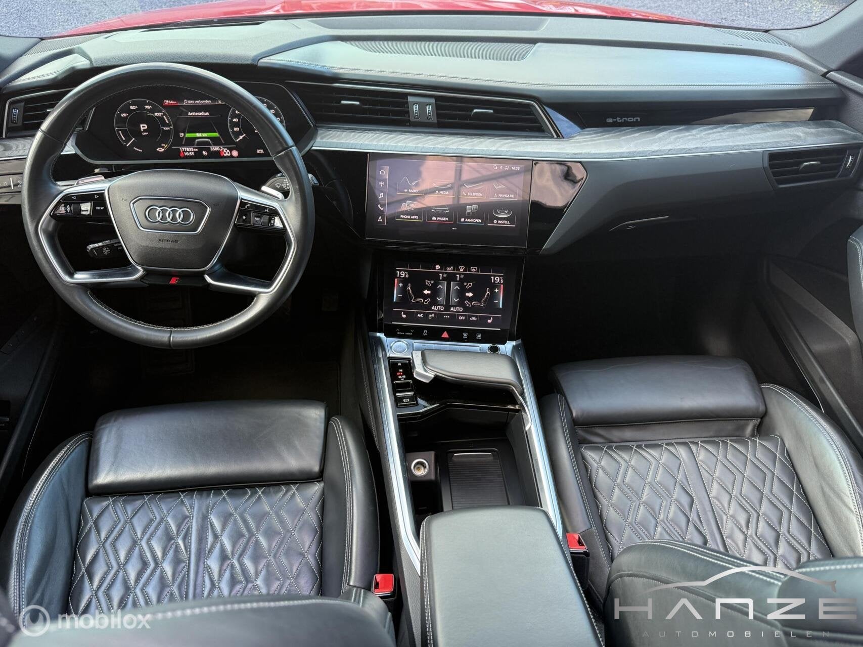 Audi e-tron 55 quattro|Pano|RS-Stoel|HUD|95 kWh|SoH 90%|360|, Auto's, Automaat, 131 €/maand, 95 kWh, Leder