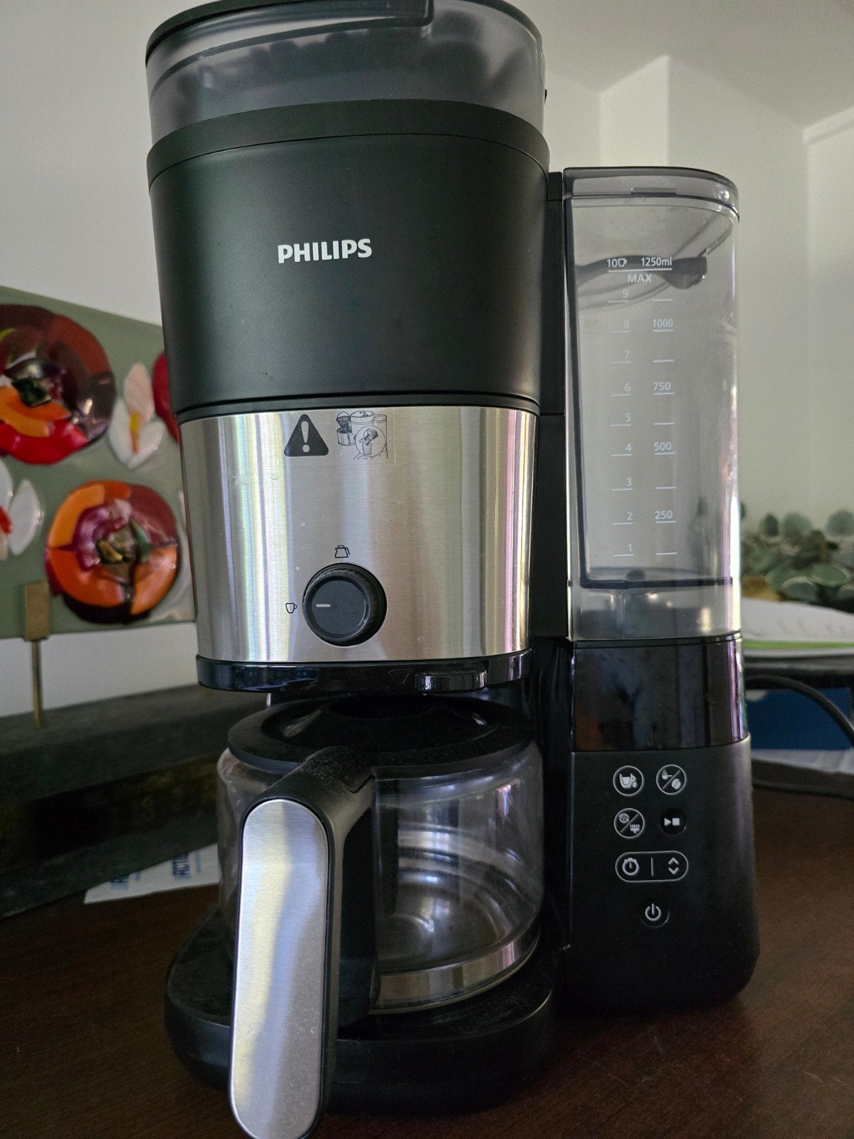 Philips Koffiezetapparaat met ingbouwde bonenmaler, Ophalen, Afneembaar waterreservoir, 10 kopjes of meer, Koffiemachine