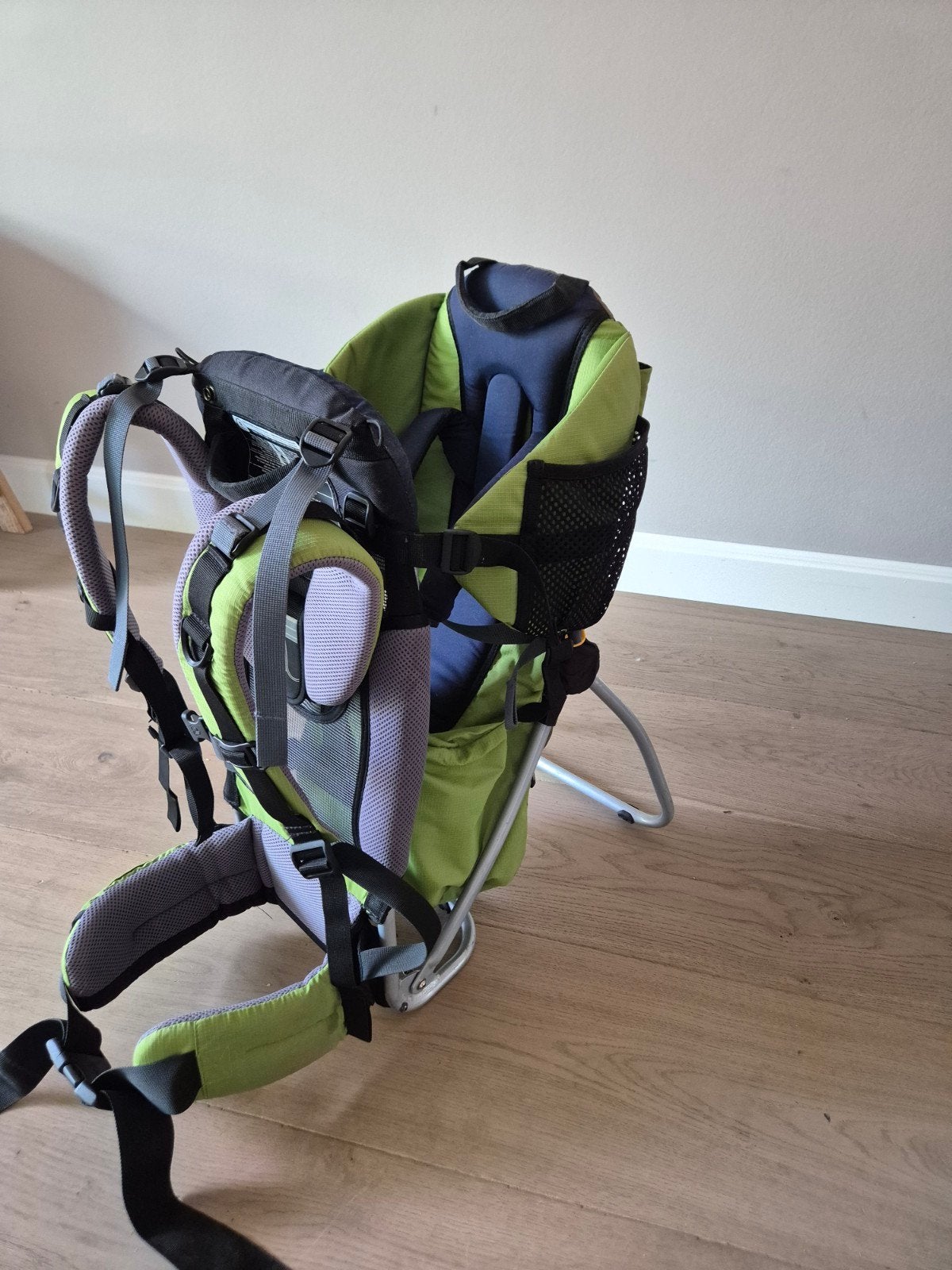Deuter kid comfort plus, Kinderen en Baby's, Babydragers en Draagdoeken, Overige typen, Zo goed als nieuw, Rug, Ophalen