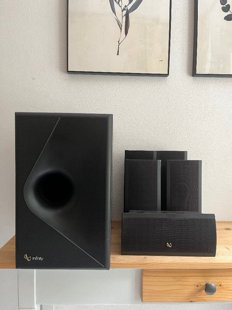 Infinity luidsprekers en subwoofer, Gebruikt, 60 tot 120 watt, Complete surroundset, Ophalen
