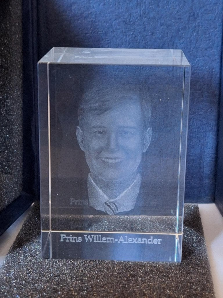 Prachtig gelaserde foto's in kristal-glas leden koningshuis, Verzamelen, Koninklijk Huis en Royalty, Ophalen, Nieuw, Nederland