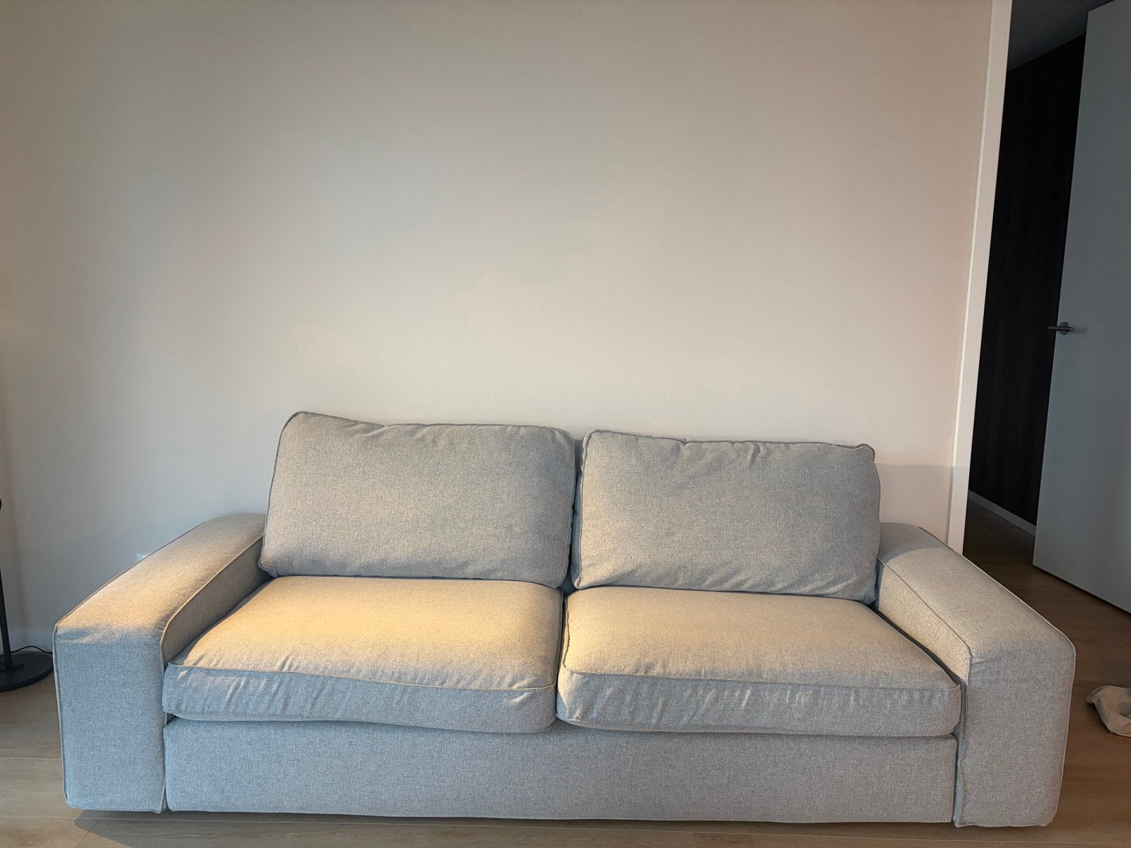 Diepe grijze 3 zits BANK KIVIK IKEA, Tweepersoons, 75 tot 100 cm, Ophalen of Verzenden, Zo goed als nieuw